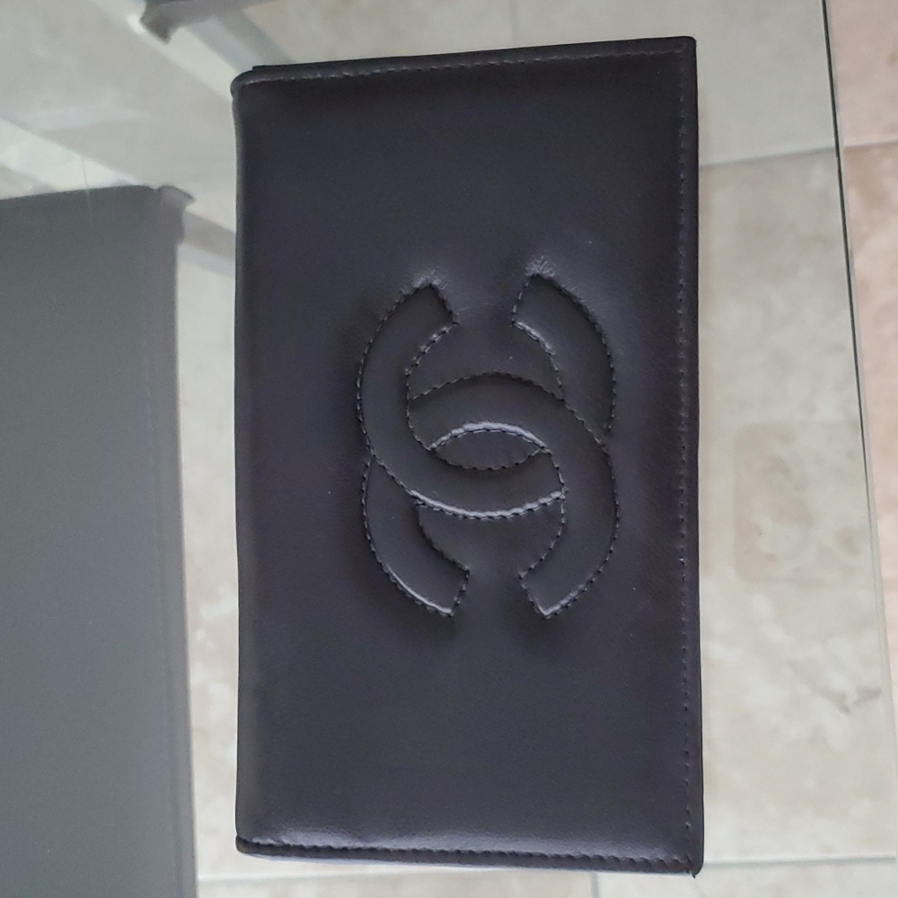 Black soft genuine leather wallet